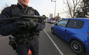 Strasbourg le 14 novembre 2015. Contôles de police à la frontière franco allemande sur le Pont de l'Europe suite aux attentats de Paris.