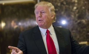 Donald Trump s'en prend à une icône des droits civiques