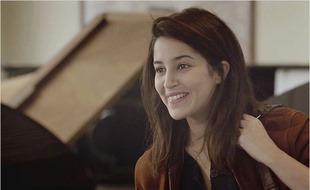 Leïla Bekhti dans Maintenant ou jamais