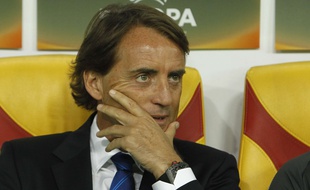 Roberto Mancini sur le banc du Zenith Saint-Petersbourg lors d'un match de Ligue Europa contre Vardar, le 14 septembre 2017.