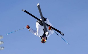 Le Français Kevin Rolland n'a pas réussi à défendre son titre de ski half-pipe aux Winter X Games, terminant 4e à seulement 33/100 de point du podium, samedi à Aspen (Colorado), alors que son compatriote Pierre Vaultier a joué de malchance en snowboardcross.