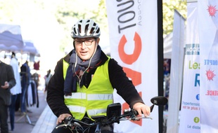 Philippe Meynard,
va faire le tour de Gironde du 15 au 20 juin 2020, pour sensibiliser à la prévention de l'AVC.