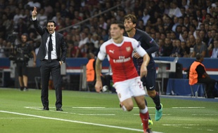 Le coach du PSG Unai Emery lors du match contre Arsenal lors de la 1ère journée de Ligue des champions, le 13 septembre 2016.