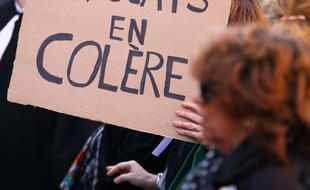 Lors d'une manifestation d'avocats à Toulouse.