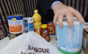 Conserves, café, pâtes, huile: le réseau des Banques alimentaires lance samedi et dimanche sa 29e collecte de denrées destinées aux plus démunis, dans 10.000 grandes surfaces, avec l'objectif de récolter l'équivalent d'au moins 25 millions de repas comme l'an dernier.