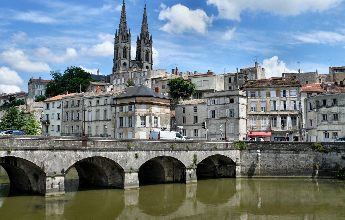 Les Villes Les Plus Moches De France Niort «l'une des villes les plus laides»? Ses habitants défendent leur ville