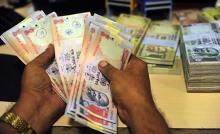 La Banque centrale indienne (RBI) a relevé mardi son principal taux d'intérêt pour le deuxième mois consécutif afin de tenter d'endiguer la forte inflation.