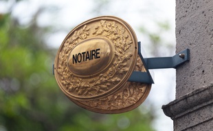 Jusqu'au 24 juin, les ventes immobilières peuvent être signées à distance avec le notaire.