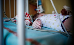 Illustration enfant hospitalisé.