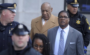 Bill Cosby purge une peine de 10 ans de prison avec trois ans incompressibles.