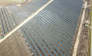 La centrale solaire de Saint-Magne en Gironde.
