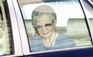 L'ancienne impératrice du Japon Michiko, opérée pour un cancer du sein.