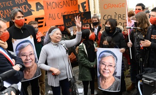Tran To Nga lors d'une manifestation.