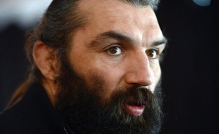 L'ancien international français, Sébastien Chabal, déçu par les résultats du XV de France, lors du récent Tournoi, dénonce les cadences infernales et un manque de considération vis-à-vis des joueurs, dans un entretien jeudi au Parisien/Aujourd'hui en France.