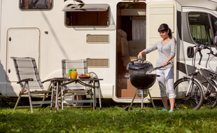 Pour vous aider à choisir, voici un comparatif des meilleurs barbecues pour un voyage en camping-car