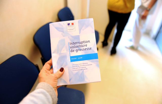 Après avoir menacé de faire «grève des IVG», le syndicat des gynécologues de France fait marche arrière 640x410_brochure-information-interruption-volontaire-grossesse-ivg