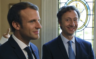 Emmanuel Macron et Stéphane Bern visitent le château de Monte-Cristo (Yvelines) lors des Journées européennes du Patrimoine, le 16 septembre 2017.