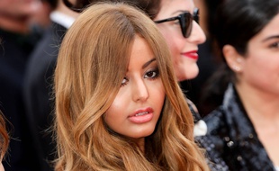 Zahia Dehar au Festival de Cannes en mai 2019.