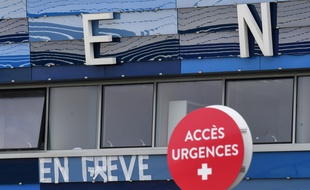 Un hôpital en grève. (illustration)