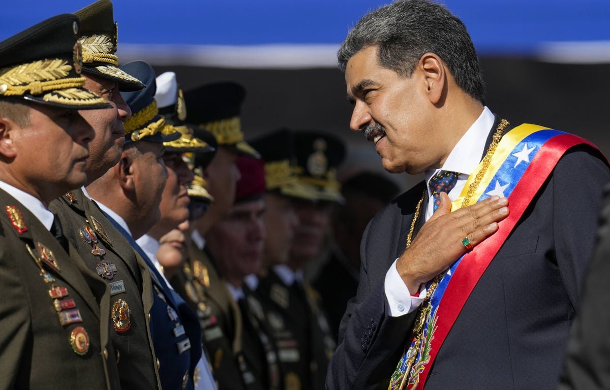 Etats-Unis : Gros bras de fer avec le Venezuela, Trump envoie trois navires de guerre