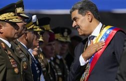 Bras de fer Etats-Unis et Venezuela, Trump envoie trois navires de guerre