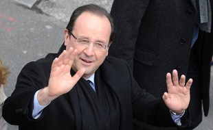 Pressé de toutes parts de prendre une initiative forte après le séisme de l'affaire Cahuzac, François Hollande prépare activement des mesures-chocs de moralisation de la vie politique pour tenter de sortir par le haut du premier scandale de son quinquennat.