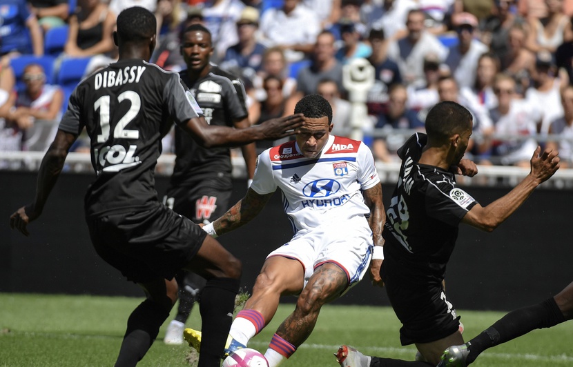 maillot entrainement OL Bertrand TRAORE maillot entrainement OL Bertrand TRAORE