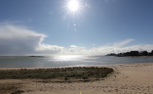 La plage du Men Du, à La Trinité-sur-Mer, dans le Morbihan.
