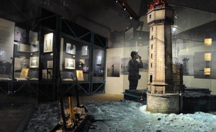 A l'ombre de l'impressionnant phare du Créac'h qui domine du haut de ses 55 mètres la côte magnifique et traîtresse de l'île d'Ouessant, se dissimule un lieu magique ouvert aux rêves, le Musée des Phares et Balises.