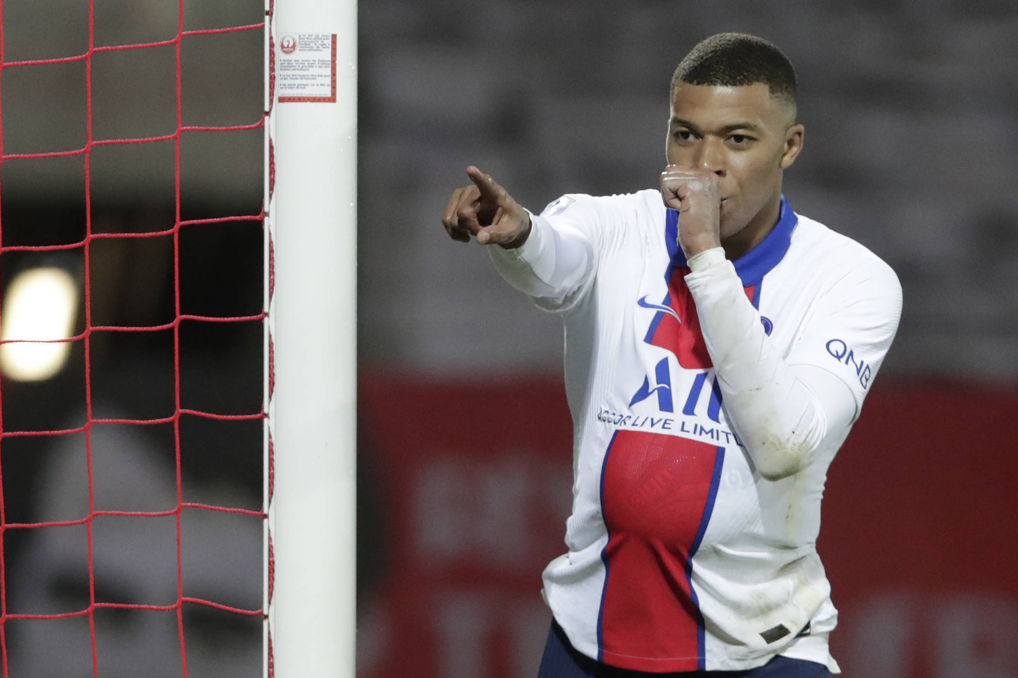 Kylian Mbappé, auteur de son 27e but cette saison en Ligue 1 avec le Paris Saint-Germain, dimanche soir à Brest.