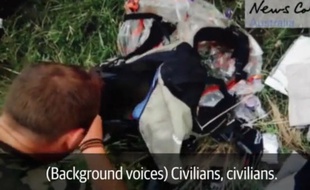 Une vidéo diffusée par un média australien montrerait le pillage des effets des passagers du vol MH17, abattu au-dessus de l'Ukraine le 17 juillet 2014.