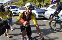Avec sa fracture, Coquard dispute le chrono mais quittera le Tour ensuite