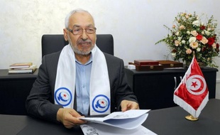 Le parti islamiste tunisien Ennahda, donné vainqueur de l'élection de l'assenblée constituante du 23 octobre en Tunisie, veut former le gouvernement d'ici un mois, et des tractations politiques se sont engagées avant même que soit connu le résultat final de l'élection.