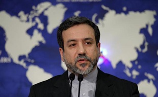 L'Iran refuse d'envoyer à l'étranger son stock d'uranium enrichi, a déclaré Abbas Araghchi, le chef des négociateurs nucléaires iraniens, cité dimanche par le site de la télévision d'Etat.