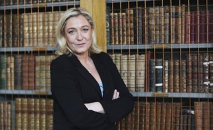 Marine Le Pen, présidente du Front national, a évoqué mardi un "New deal" sur l'immigration et dénoncé l'émergence "de l'Union soviétique européenne" devant les étudiants de la prestigieuse université britannique de Cambridge où l'attendaient également une centaine de manifestants.