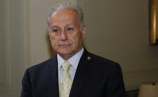 Rocky de la Fuente s'est présenté dans neuf Etats américains pour devenir sénateur.