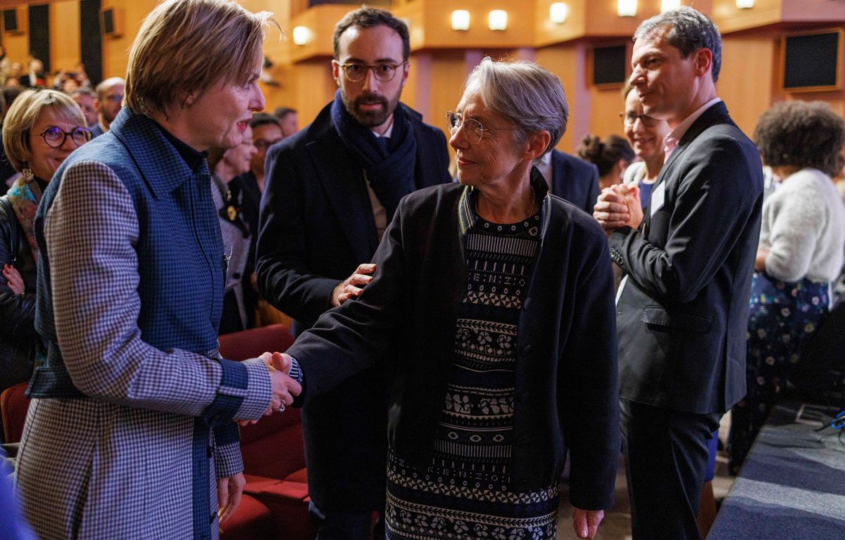 Elisabeth Borne invite les femmes à « faire mentir » les clichés en devenant ingénieures