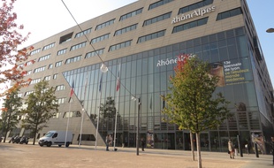 Le 29 septembre 2015. Le siège du conseil régional Rhône-Alpes au Confluent à Lyon.