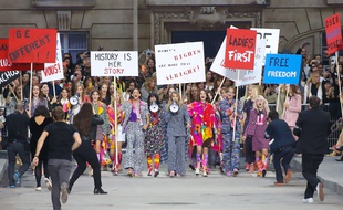 Le défilé Chanel printemps-été 2015 au Grand Palais le 30 septembre 2014.