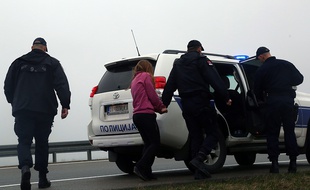 L'arrestation des trois Français en Serbie, le 13 mars 2015.