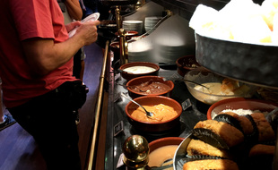Aux Grands buffets, à Narbonne
