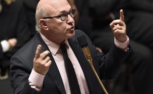 Le ministre des Finances Michel Sapin le 22 octobre 2014 à l'Assemblée nationale à Paris