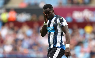 Cheick Tioté a joué à Newcastle entre 2010 et 2017.