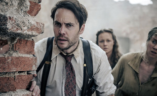 Taylor Kitsch dans la série « Shadowplay ».