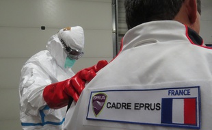 Les urgentistes de l'EPRUS resteront un mois au centre de traitement Ebola de Macenta en Guinée