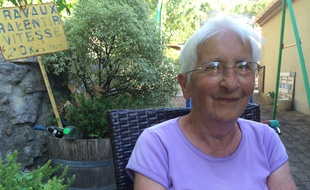 Portrait d'Odette, 88 ans, habitante de Lagrasse (Aude) en Occitanie, en juillet 2018.
