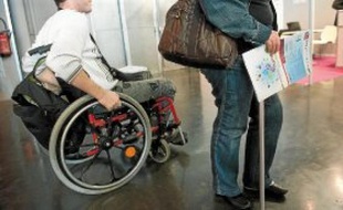 A la fin 2009, le taux d'emploi des personnes handicapées était de 2,7 % dans le secteur privé. Loin du taux de 6 % fixé par la loi.