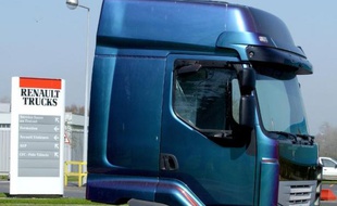Le groupe automobile suédois Volvo, numéro deux mondial des poids lourds, a annoncé lundi envisager de supprimer 508 emplois sur 8.900 postes en France, pour l'essentiel dans sa filiale de véhicules industriels Renault Trucks.