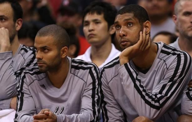 Le début de saison parfait des San Antonio Spurs de Tony Parker s'est arrêté mercredi à Los Angeles face aux Clippers, qui l'ont emporté (106-84) après une prestation terne du meneur Français.