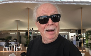 John Carpenter sur la terrasse de la Quinzaine des réalisateurs.